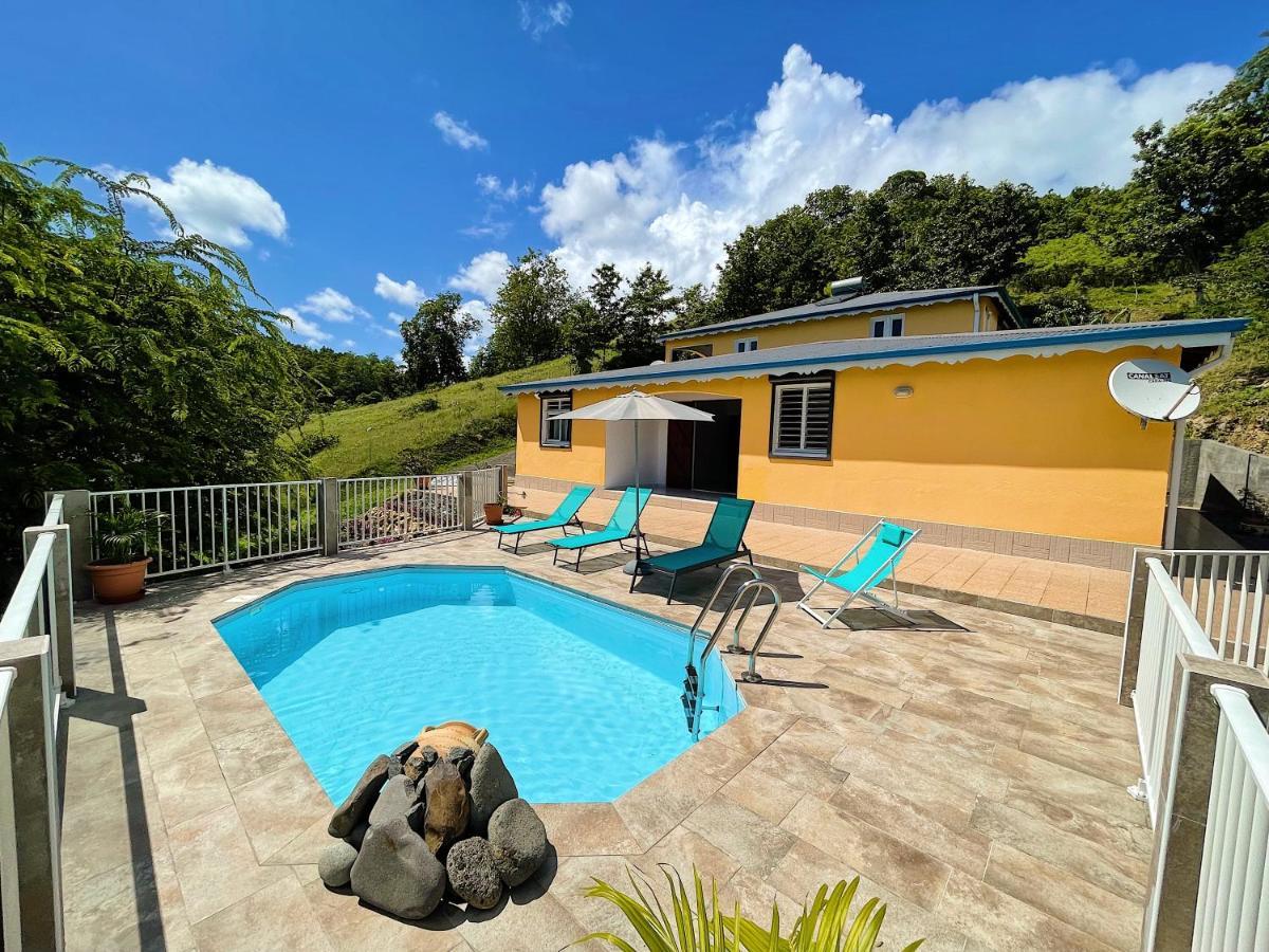 La Villa Ixora, Magnifique Villa Avec Piscine 萨莱比梅 外观 照片